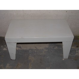 Table industrielle meuble de métier design XXeme siecle table vintage déco industriel