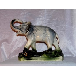 Statue éléphant faience craquelée sculpture céramique animal
