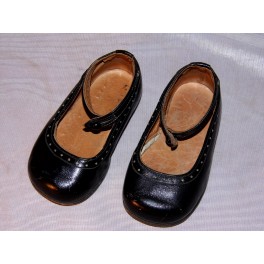 Chaussures anciennes cuir noir enfant vintage